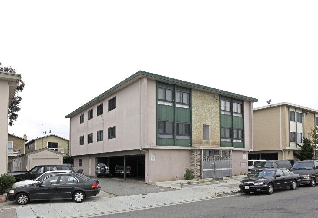 855 Huntington Ave in San Bruno, CA - Building Photo