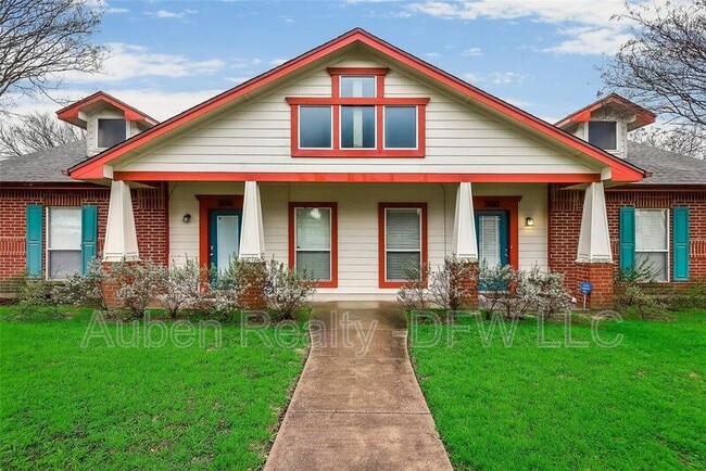 306 E Main St in Lancaster, TX - Building Photo - Building Photo