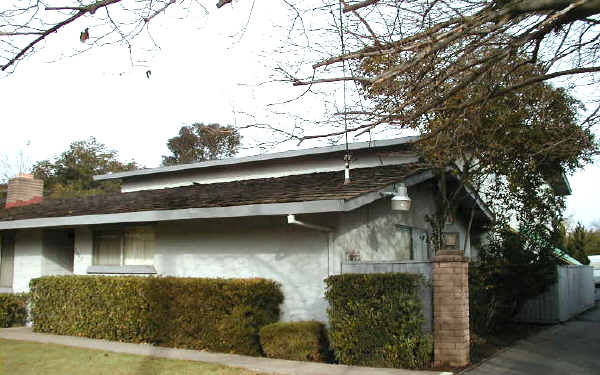 2663 Matheson Way in Sacramento, CA - Foto de edificio - Building Photo