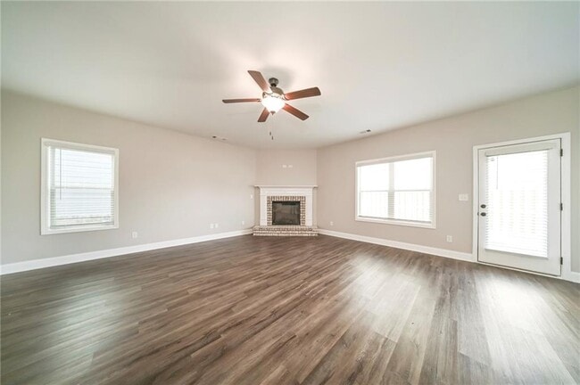 2194 Bridgewater Pass in Hampton, GA - Foto de edificio - Building Photo