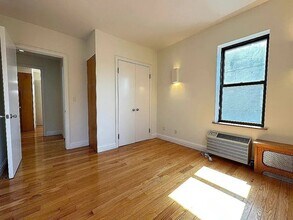 101 E 116th St, Unit 4G in New York, NY - Building Photo - Building Photo