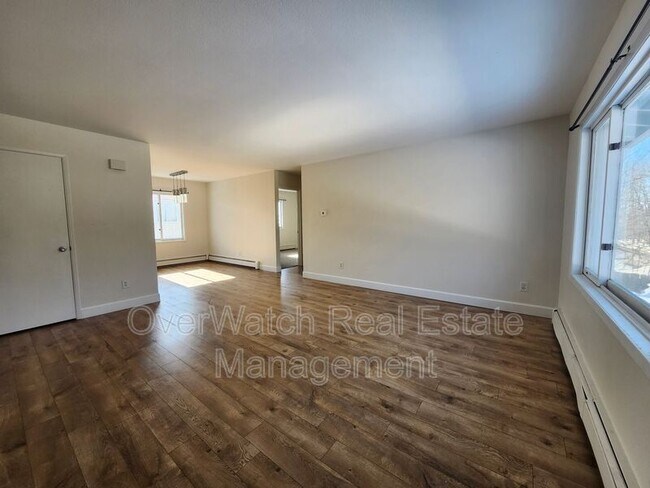 8114 Boundary Ave in Anchorage, AK - Building Photo - Building Photo