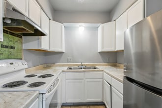 3 Shepard Ct in New Orleans, LA - Building Photo - Building Photo