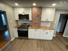 198 Columbus Ave, Unit Lower in Buffalo, NY - Building Photo - Building Photo