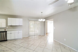 5142 Escalante Dr in North Port, FL - Building Photo - Building Photo