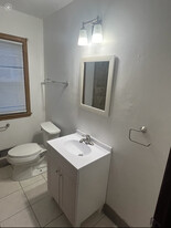 527 S 74th St, Unit 527 in Milwaukee, WI - Building Photo - Building Photo