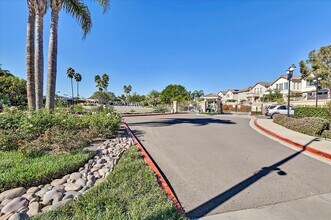 18614 Caminito Cantilena, Unit 326 in San Diego, CA - Building Photo - Building Photo
