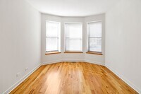 122 E 57th St photo'