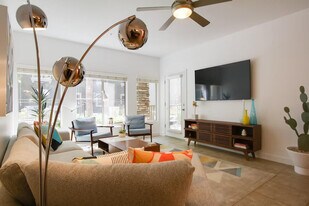 5450 E Deer Valley Dr, Unit ID1386097P in Phoenix, AZ - Building Photo