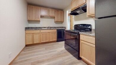 Concord Square Apartments in Perrysburg, OH - Building Photo - Building Photo