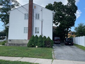 935 Merrick Rd in Baldwin, NY - Building Photo - Building Photo