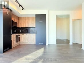 280 Dundas St W in Toronto, ON - Building Photo - Building Photo