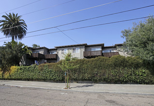 The Highland Apartments in Oakland, CA - Building Photo - Building Photo