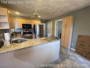 112 Boston Ave, Unit #1 in Somerville, MA - Building Photo - Building Photo