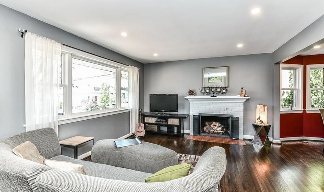 property at 2211 N Kensington St