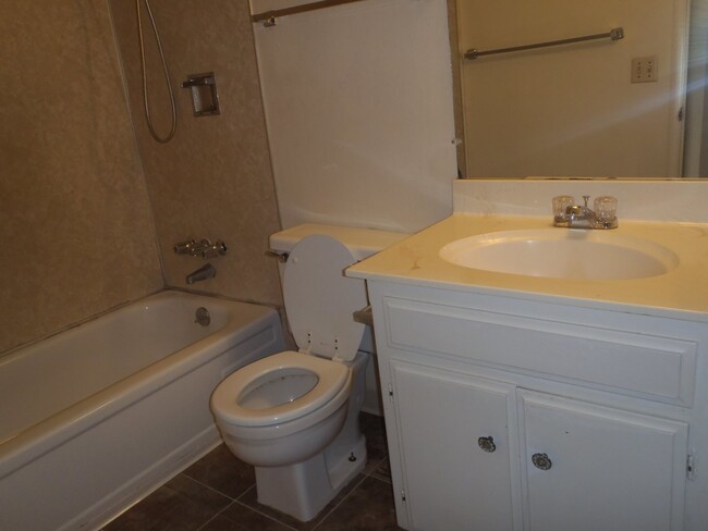 436-438 Robinson Ave in Yuba City, CA - Building Photo - Building Photo