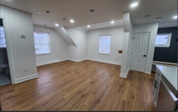 6 Harding Ave in Everett, MA - Building Photo - Building Photo