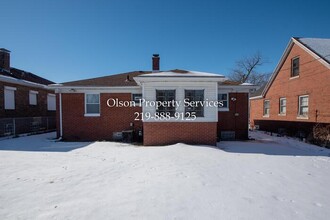 1409 Roosevelt St in Gary, IN - Foto de edificio - Building Photo