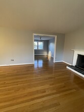 59 Cobblestone Way in Windsor, CT - Building Photo - Building Photo