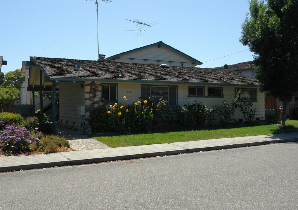 877 Gallatin Dr in Santa Clara, CA - Building Photo