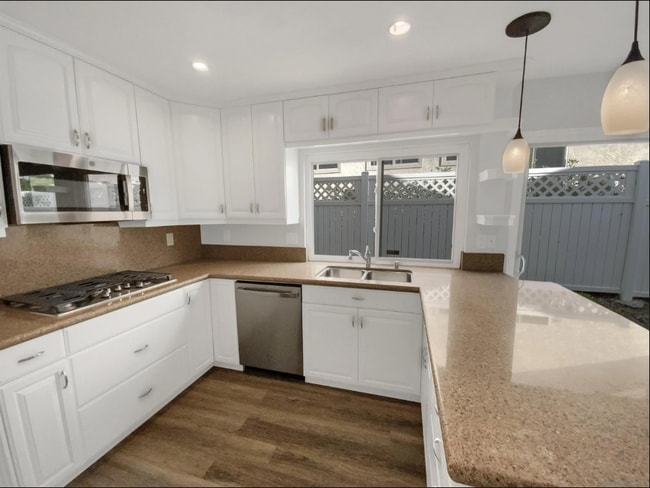 11002 Promesa Dr in San Diego, CA - Building Photo - Building Photo