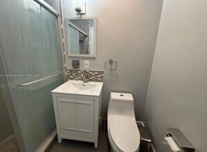 11001 SW 56th St-Unit -1 in Miami, FL - Building Photo - Building Photo