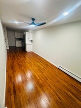 7 Wallis Ave, Unit 1 in Jersey City, NJ - Building Photo - Building Photo