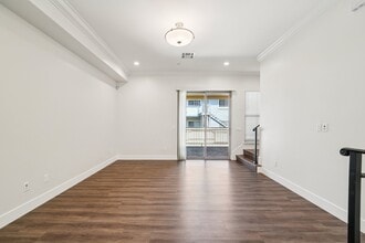 1404 S Alta Vista Ave in Monrovia, CA - Building Photo - Building Photo