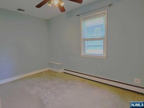 88 Passaic Ave in Hawthorne, NJ - Building Photo - Building Photo