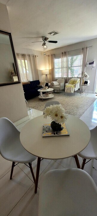 440 NE 5th St in Fort Lauderdale, FL - Building Photo