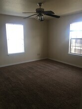 818 W Caprock St in Hobbs, NM - Building Photo - Building Photo