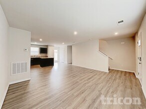 467 Hobson Wy in Lyman, SC - Foto de edificio - Building Photo