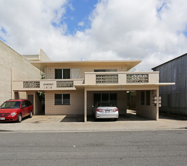 1816 Democrat St in Honolulu, HI - Foto de edificio - Building Photo