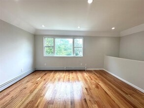 142-32 174th St in Queens, NY - Building Photo - Building Photo