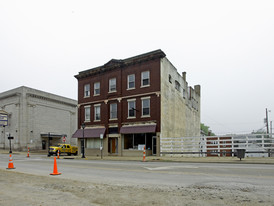 901-905 Wheeling Ave Apartments