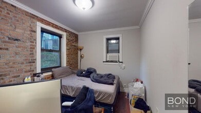 439 W 50th St in New York, NY - Building Photo - Building Photo
