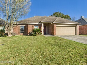 236 Shadowbrush Bend in Lafayette, LA - Building Photo - Building Photo