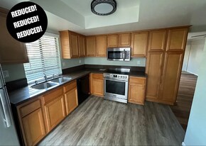 4957 Del Monte Ave in San Diego, CA - Building Photo