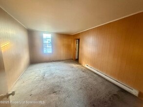 34 Terrace St in Carbondale, PA - Building Photo - Building Photo