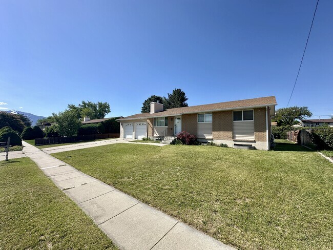 property at 6270 S Mt Vista Dr