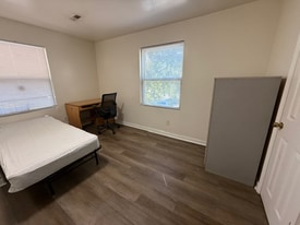 1220 S Roxboro St in Durham, NC - Building Photo