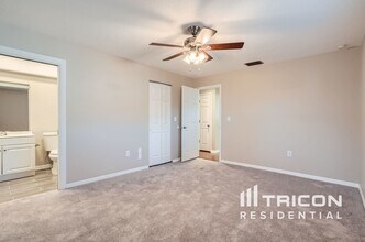2062 Southpointe Dr in Dunedin, FL - Building Photo - Building Photo