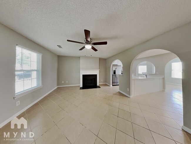 3668 Jervis Ct in Rex, GA - Foto de edificio - Building Photo