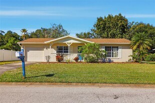3305 Island Date Cir in Sarasota, FL - Building Photo