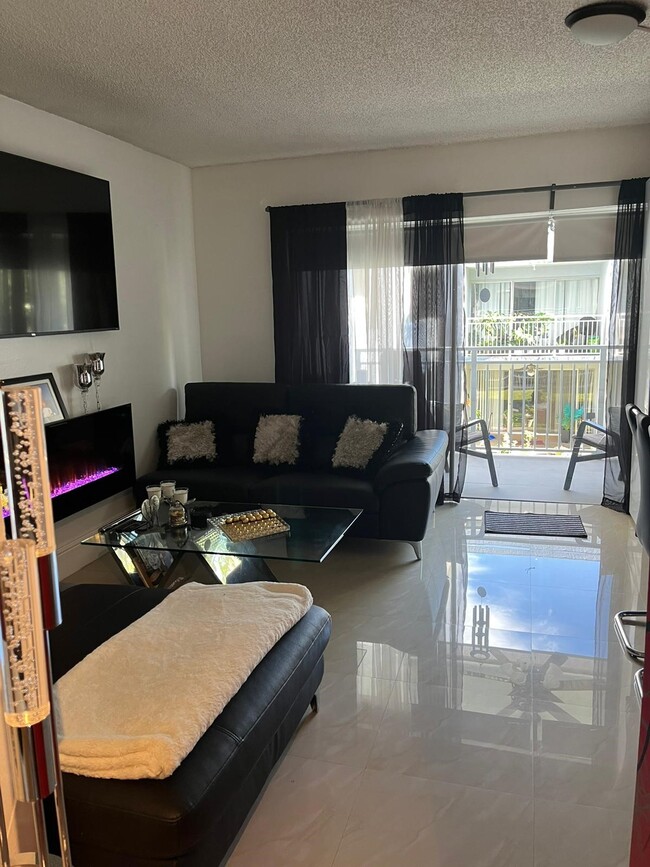 property at 9375 Fontainebleau Blvd