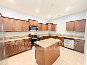 3648 Madbury Cir in Lakeland, FL - Building Photo - Building Photo