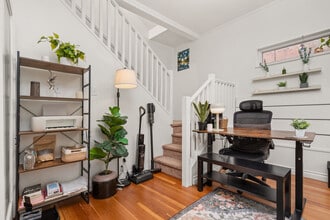 20 Sea Ave, Unit SI ID1382485P in Burnaby, BC - Building Photo - Building Photo