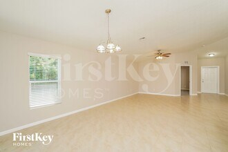 4285 SW Walker St in Port St. Lucie, FL - Building Photo - Building Photo