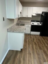 5031 N Lakeside Pl in Peoria Heights, IL - Building Photo - Building Photo