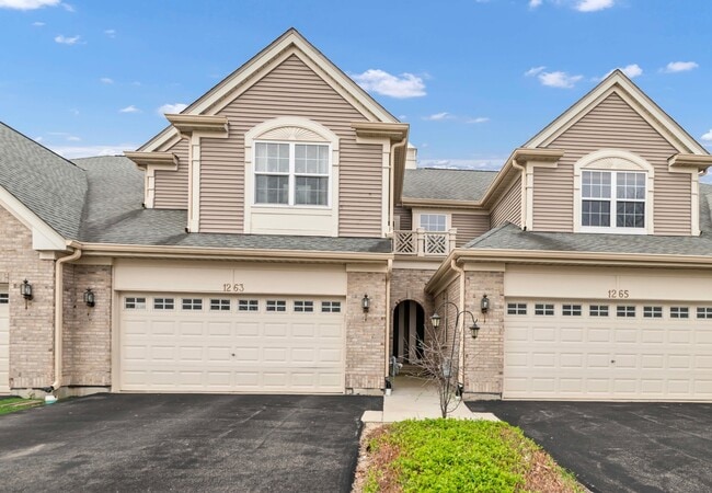 1263 Tamarack Dr in Bartlett, IL - Building Photo - Building Photo